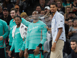 Hawks Spurs Basketball