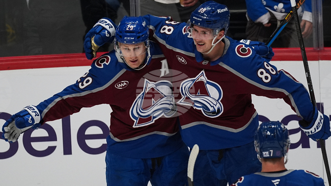 Лидерът в сборното класиране Колорадо Аваланш надви Ню Йорк Рейнджърс за 33-та си точка в НХЛ