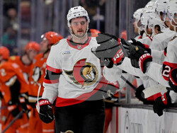 CORRECTION Senators Ducks Hockey
