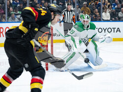 Stars Canucks Hockey