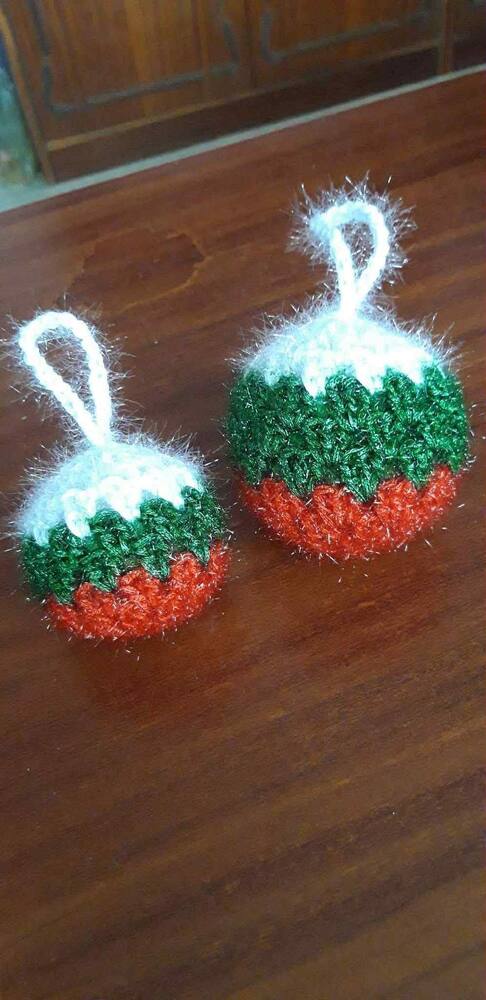 Савина Лилова – майка на мъж с диагноза аутизъм, е един от създателите на играчки с български мотиви за коледно дърво в Лас Вегас