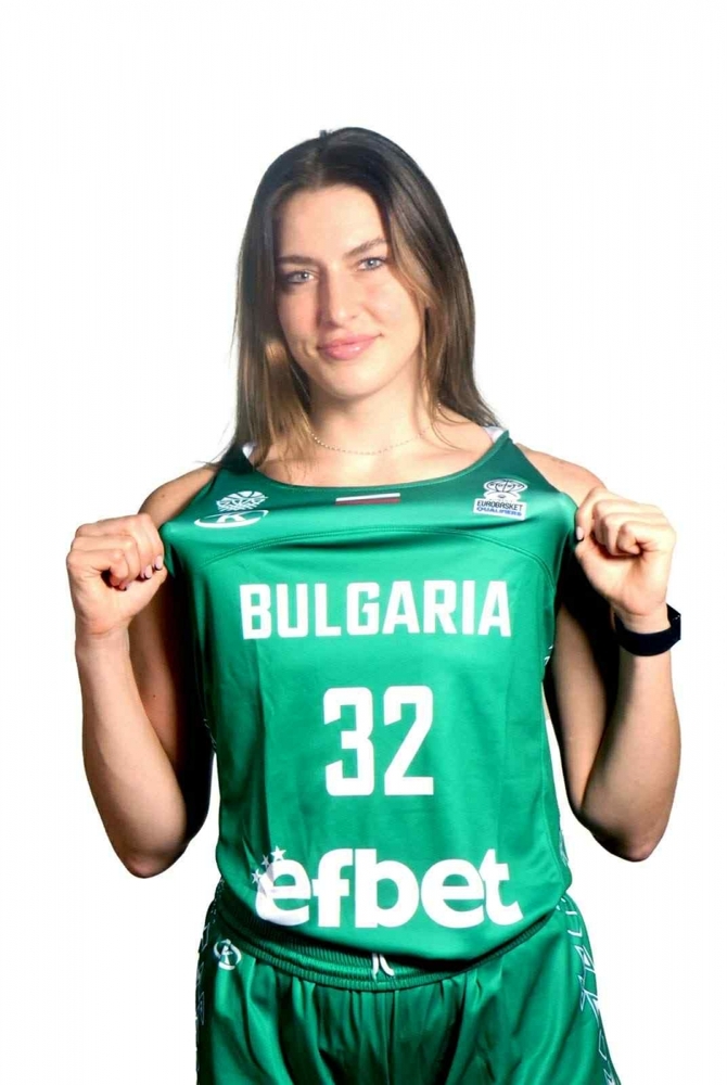 Американката Стефани Костович получи паспорт и ще може да играе за женския национален отбор на България по баскетбол