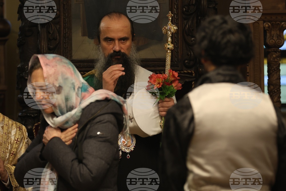 Въведение Богородично - патриарх Даниил - литургия