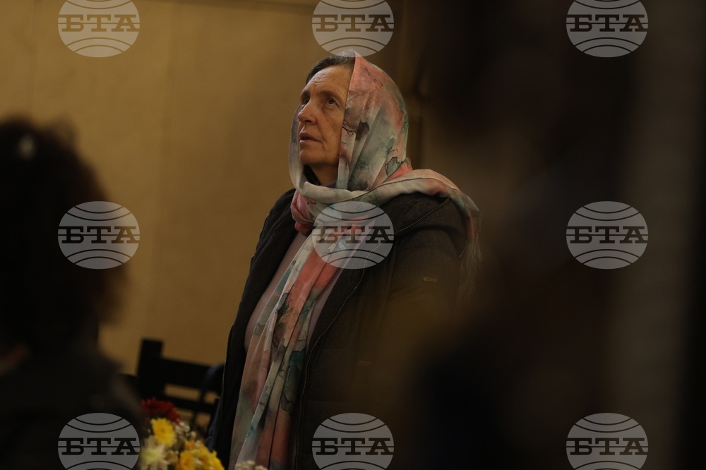 Въведение Богородично - патриарх Даниил - литургия