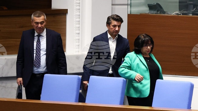 НАП има утвърден план за наблюдение на най-големите тържища и складове на едро, сред които е и борсата в Огняново, каза Теменужка Петкова в НС