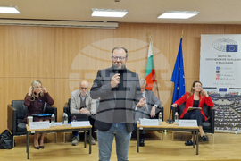 Дом на Европа - дискусия за рисковете за децата в интернет