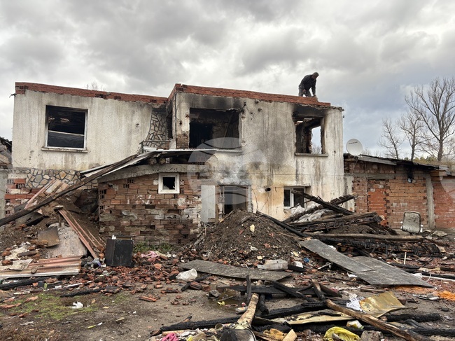 В Самоков събират дарения за семейство от с. Ковачевци, чиято къща изгоря при пожар 