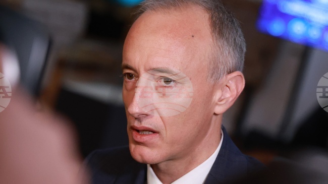  Имаме нужда от ценности и усилване на възпитателната функция на образованието, каза министърът на образованието и науката в оставка Красимир Вълчев