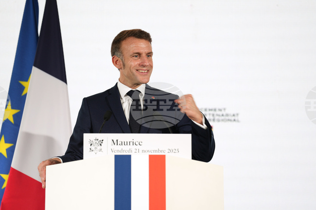 Европейците са тези, които трябва да решат как да се използват замразените руски активи, заяви Еманюел Макрон