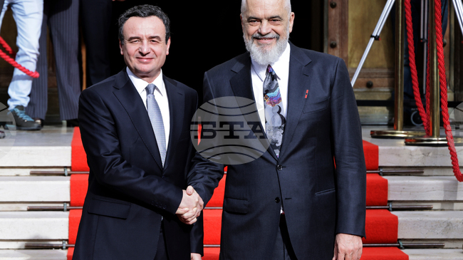 Косовският премиер Курти от Албания: Санкциите, които ЕС наложи на Косово, трябва да бъдат премахнати 