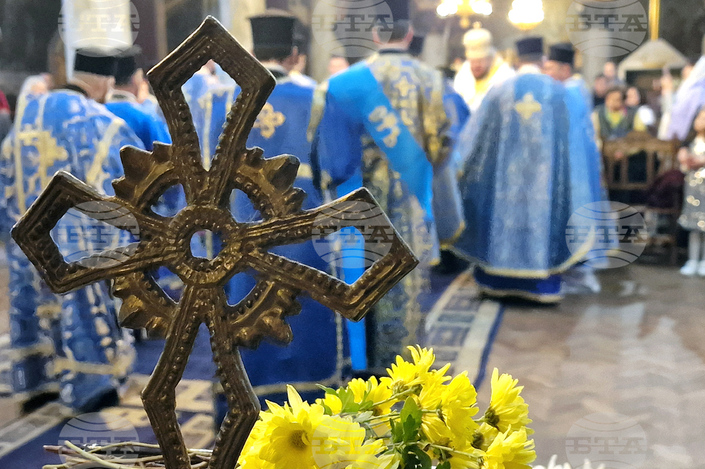 Стара Загора - литургия - храм „Свето Въведение Богородично“