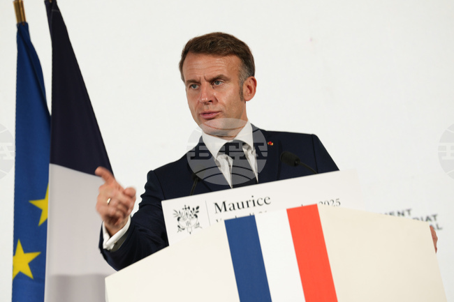 Единствената червена линия в мирния план за Украйна е Русия, заяви Еманюел Макрон