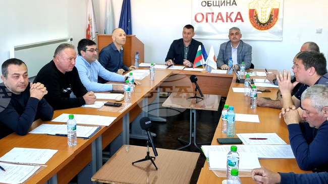 Общинският съвет реши Община Опака да кандидатства с проекти за ремонт на улици в две села