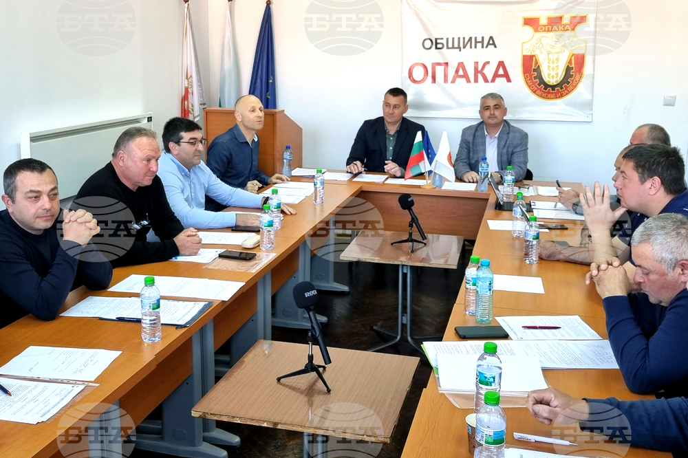 Общинският съвет реши Община Опака да кандидатства с проекти за ремонт на улици в две села