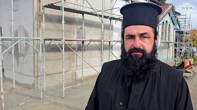 Празникът Въведение Богородично е свързан със съзряването на вярата и възпитаването на християнските добродетели, каза отец Павел Милушев от Петрич