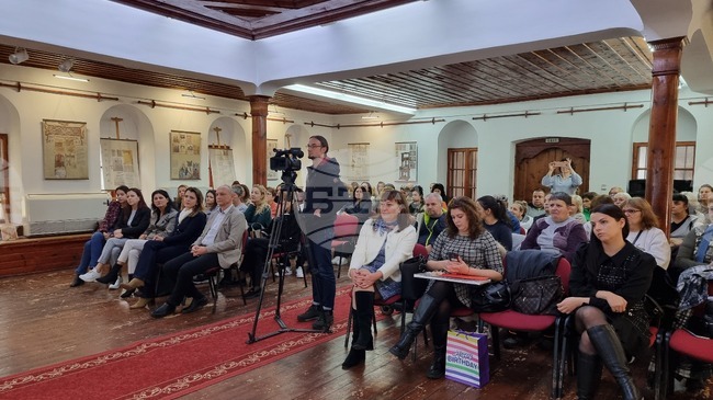 Социална услуга в Кюстендил отбеляза една година от създаването си