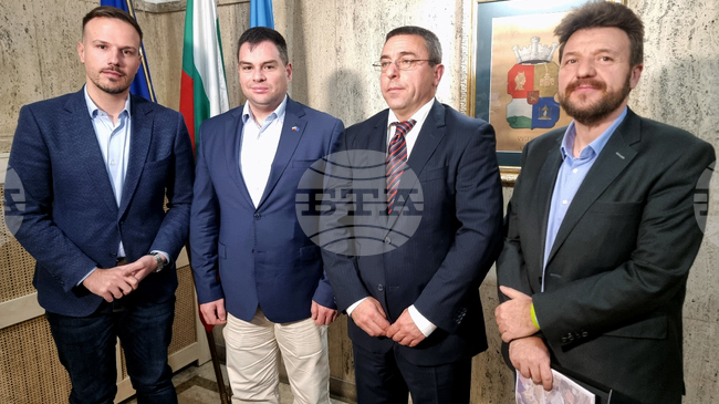 Няма нито една компрометирана сграда в рамките на изградените до момента 52 км метро в София, заяви директорът на "Метрополитен" Николай Найденов