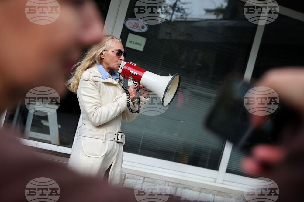 Служители на Националния осигурителен институт в Бургас поискаха увеличение на заплатите си