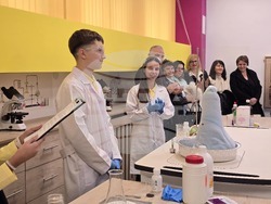 Гоце Делчев - Първо основно училище „Св. Св. Кирил и Методий“ - STEM център - откриване