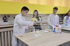 Гоце Делчев - Първо основно училище „Св. Св. Кирил и Методий“ - STEM център - откриване