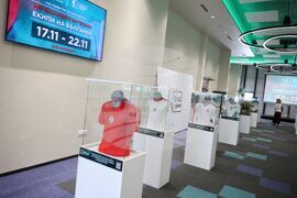 Бургас - „Легендарните футболни екипи на България“ - изложба