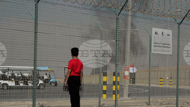 Индийски изтребител се разби по време на авиошоуто в Дубай; пилотът е загинал