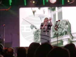 Стефан Димитров и Богдана Карадочена събраха приятели в концерта „Такъв е животът“, снимка – Даниел Димитров/БТА