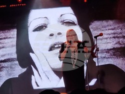 Стефан Димитров и Богдана Карадочена събраха приятели в концерта „Такъв е животът“, снимка – Даниел Димитров/БТА