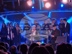 Стефан Димитров и Богдана Карадочена събраха приятели в концерта „Такъв е животът“, снимка – Даниел Димитров/БТА