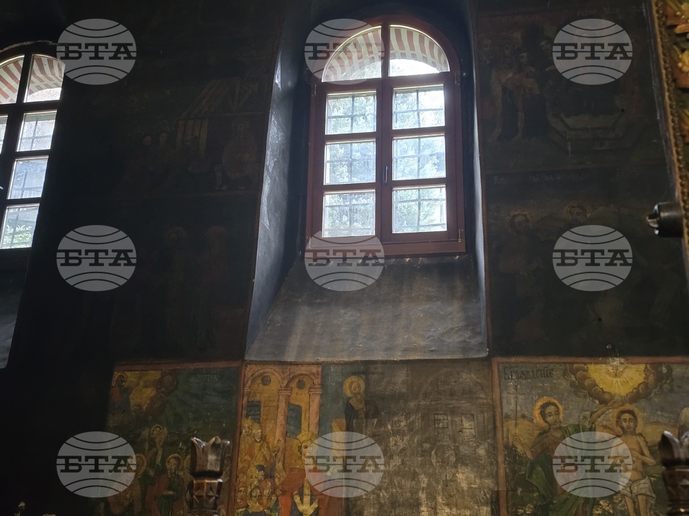 Благоевград - църква „Въведение Богородично“  - празник