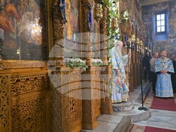 Панагюрище - Митрополит Николай - литургия