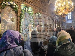 Панагюрище - Митрополит Николай - литургия