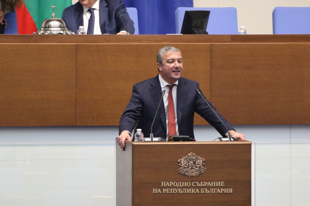 Драгомир Стойнев: Поради липса на политики ПП-ДБ призовават към насилие