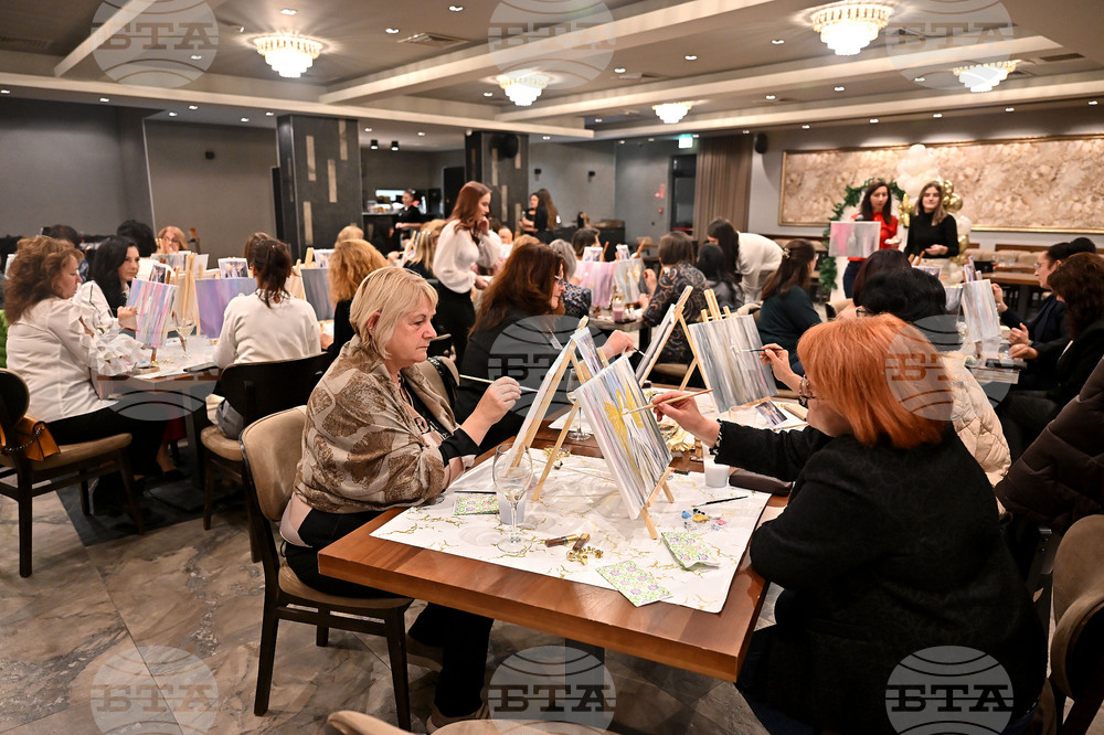 Монтана - рисуване на чаша вино - благотворителна акция