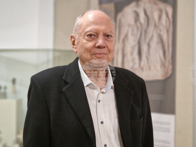 Книгата „Билет за връщане“ на Божидар Чеков бе представена в Регионалния исторически музей в Перник