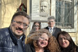 Украйна - Христо Ботев - барелеф - Втора бивша гимназия в Одеса