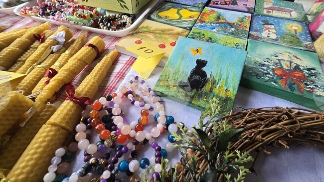 Доброволци към кухнята за бедни в Благоевград събират средства с благотворителен базар