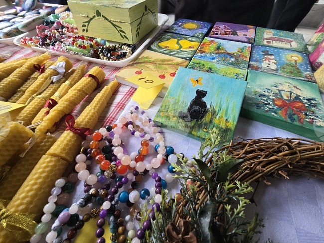 Доброволци към кухнята за бедни в Благоевград събират средства с благотворителен базар