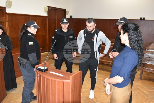 Окръжният съд в Хасково определи арест за грузински гражданин, издирван в Германия за взломове на жилища и кражба