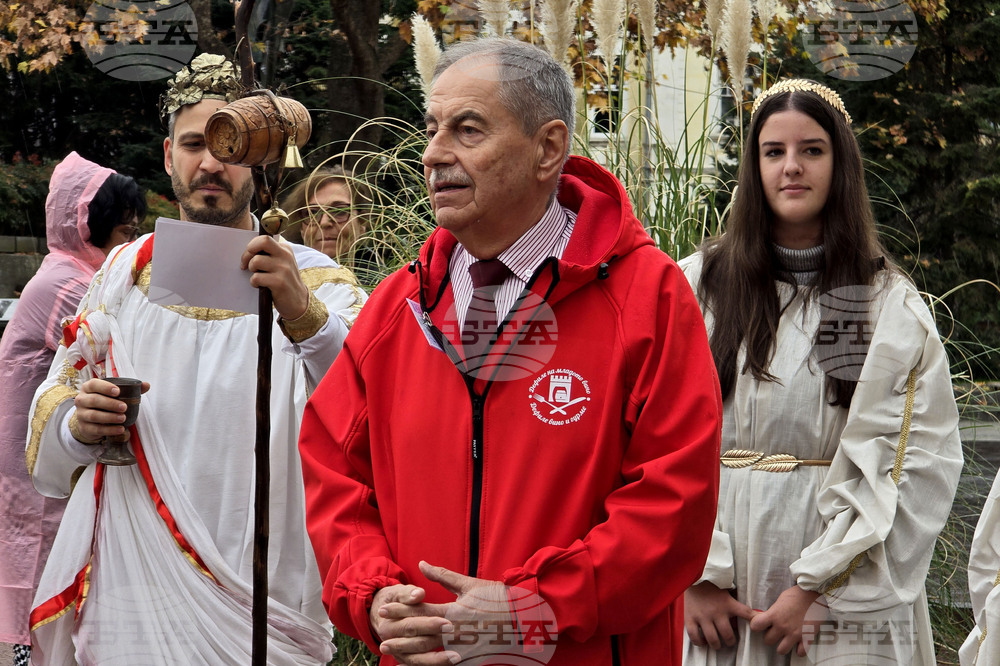 Пловдив - Дефиле на младото вино - откриване