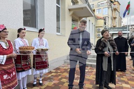 Казанлък - „НЧ Възродена Искра - 2000“ - обновена сграда