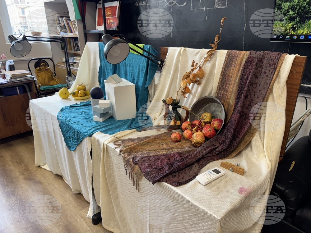 Казанлък - „НЧ Възродена Искра - 2000“ - обновена сграда