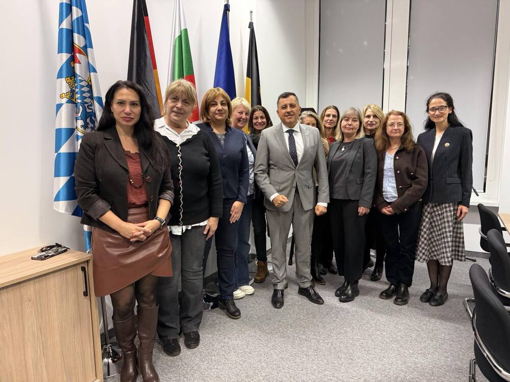 Екипът на Генералното консулство на България в Мюнхен се срещна с български социални работници, които работят в германски институции