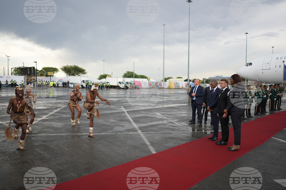 Групата Г-20 изпитва големи затруднения при справянето с кризите и е заплашена от упадък, ако не се мобилизира, заяви Макрон