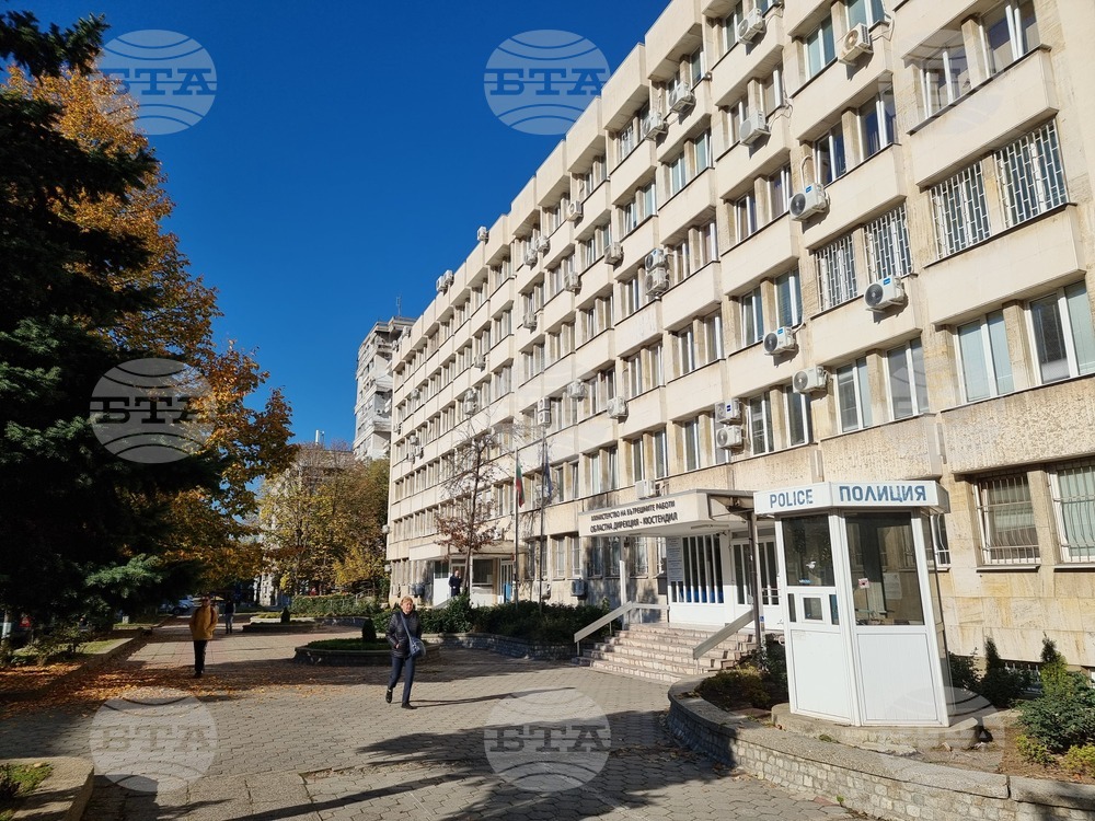 Катастрофа между автомобил на „Гранична полиция“ и лека кола е станала в близост до разклона за ТЕЦ „Бобов дол“