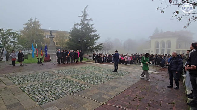 Емоционален заряд и тържественост има в този ден, каза кметът на Оряхово на празника за освобождението на града