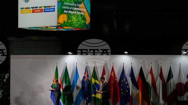 Световни лидери пристигнаха в Йоханесбург за срещата на Г-20, която започва утре