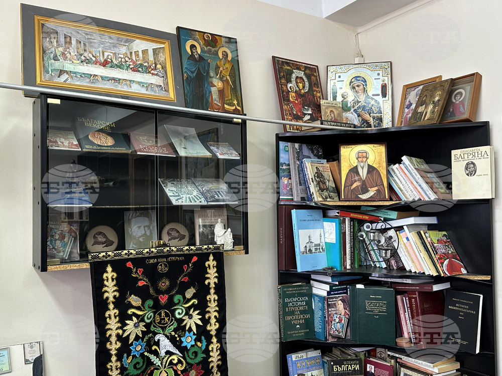 Украйна - Редакцията на вестник “Роден край”