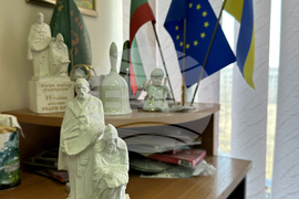 Украйна - Редакцията на вестник “Роден край”