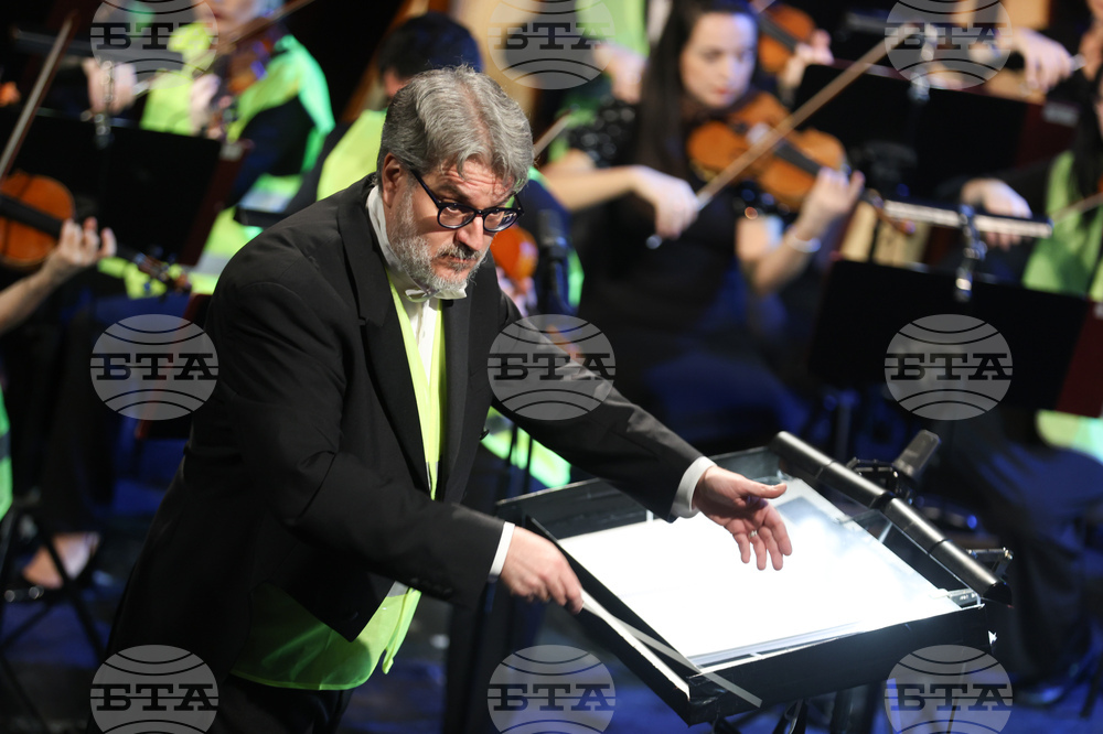 Детски радиохор със Симфоничния оркестър на БНР - тържествен концерт